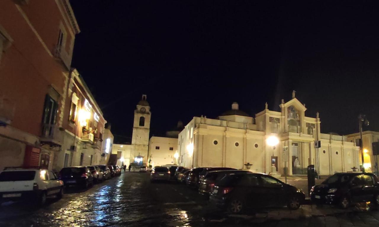 Dimora Della Marchesa - Al Duomo Lejlighed Manfredonia Eksteriør billede