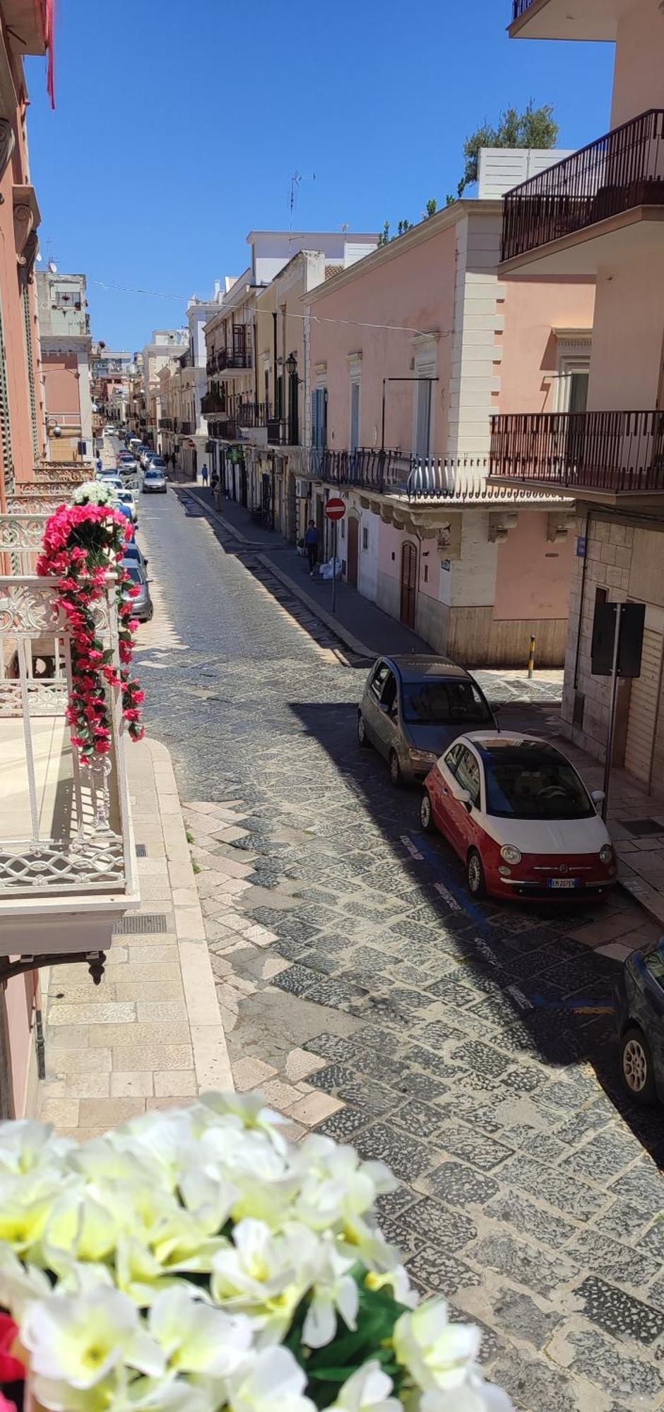 Dimora Della Marchesa - Al Duomo Lejlighed Manfredonia Eksteriør billede